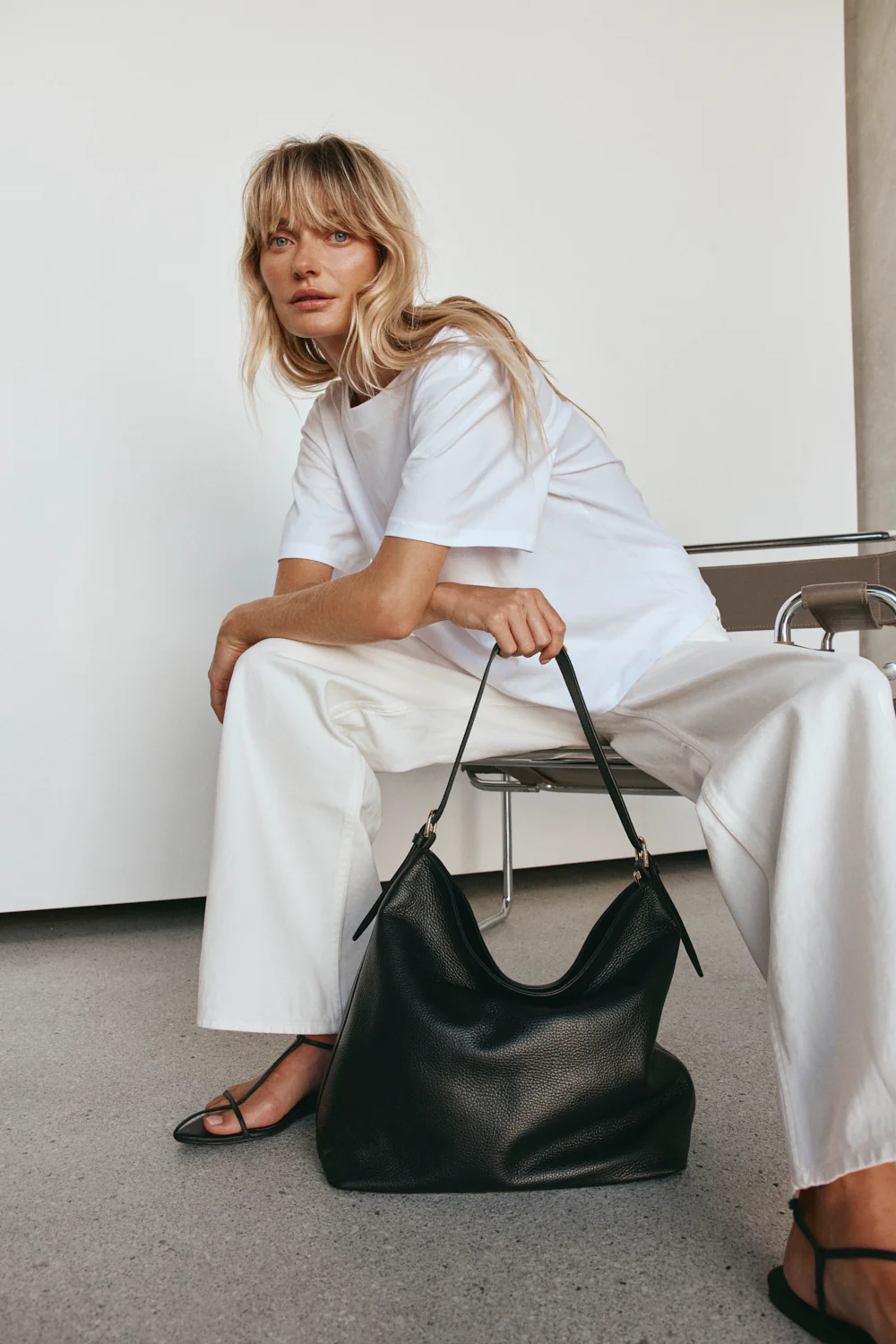 Serena Black Leather Hobo Bag - Image 3