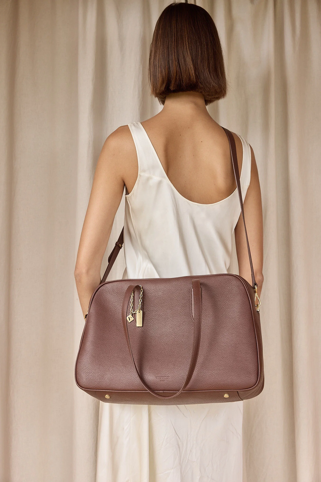 Vera Mahogany Large Bowler Bag - Image 4